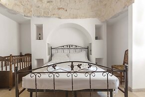 3279 Trullo Due Coni by Barbarhouse