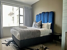 The Tyrwhitt Unit 1112