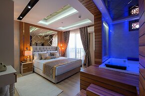 Elysium Deluxe Suites