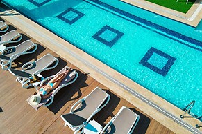Elysium Deluxe Suites