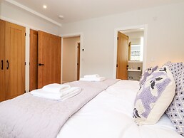 Adas Hideaway