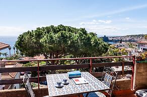 Alice Apartment With Terrace by Wonderful Italy