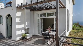 Whale Tails Island Suites & Villas