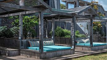Whale Tails Island Suites & Villas