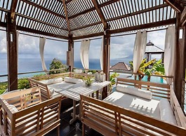Whale Tails Island Suites & Villas