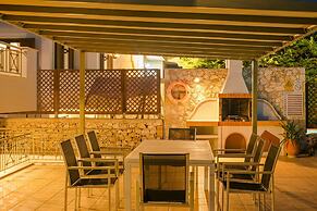 Villa Artemis & Villa Aethra
