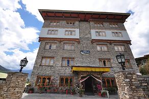 Hotel Amodhara