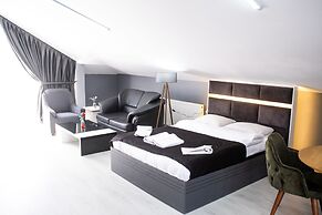 Lions Suit Hotel
