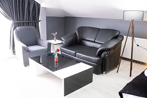 Lions Suit Hotel