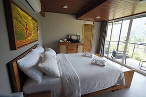The Cubes Ella