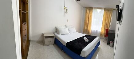 Hotel Embassy Star