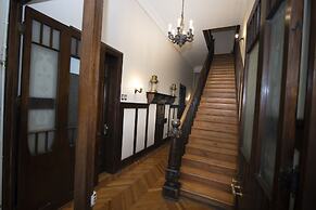 New Voga Guesthouse