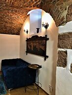 Historical Luxury Homes