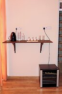 Woody Crest Hotel