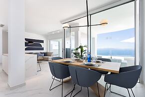 Crystal I Luxury Apartments