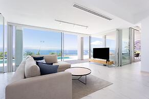 Crystal I Luxury Apartments