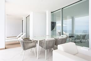 Crystal I Luxury Apartments