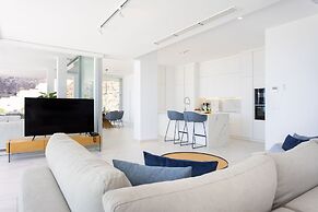 Crystal I Luxury Apartments