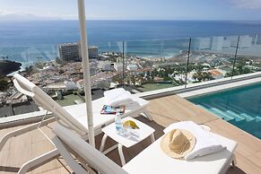 Crystal I Luxury Apartments