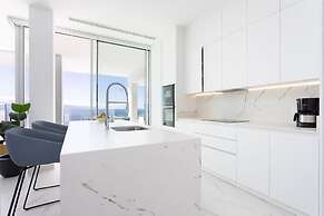 Crystal I Luxury Apartments