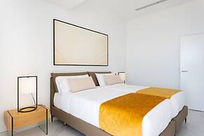 Crystal I Luxury Apartments