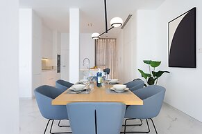 Crystal I Luxury Apartments