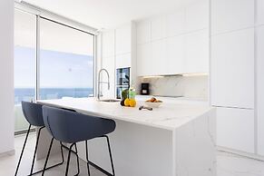 Crystal I Luxury Apartments
