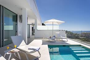 Crystal I Luxury Apartments