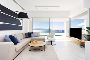 Crystal I Luxury Apartments