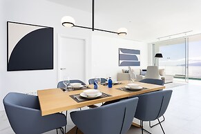 Crystal I Luxury Apartments