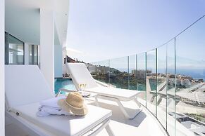 Crystal I Luxury Apartments