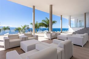 Crystal I Luxury Apartments