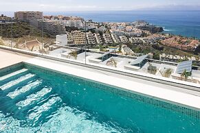 Crystal I Luxury Apartments