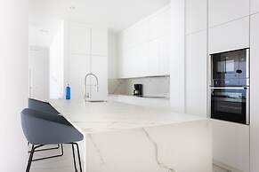 Crystal I Luxury Apartments
