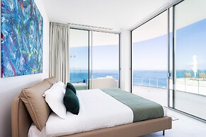 Crystal I Luxury Apartments