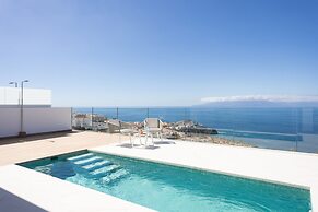 Crystal I Luxury Apartments