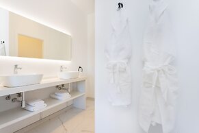 Crystal I Luxury Apartments