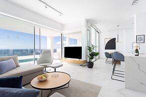 Crystal I Luxury Apartments