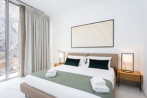 Crystal I Luxury Apartments