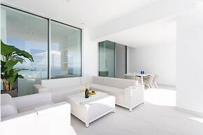 Crystal I Luxury Apartments