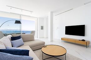 Crystal I Luxury Apartments