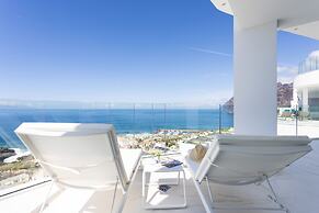 Crystal I Luxury Apartments