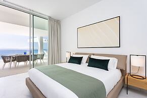 Crystal I Luxury Apartments