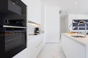 Crystal I Luxury Apartments