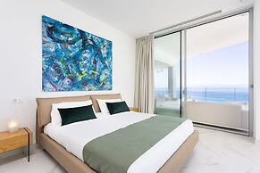 Crystal I Luxury Apartments