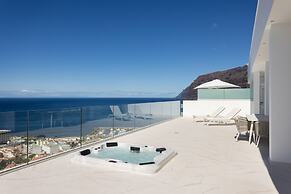 Crystal I Luxury Apartments
