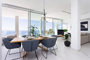 Crystal I Luxury Apartments