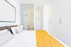 Crystal I Luxury Apartments