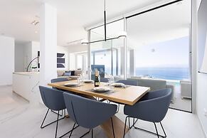 Crystal I Luxury Apartments