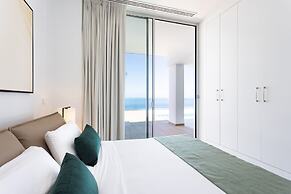 Crystal I Luxury Apartments